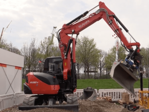 C4_M19_KUBOTA_TILTROTATOR